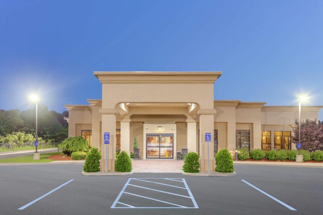 Hampton Inn Auburn Exterior foto